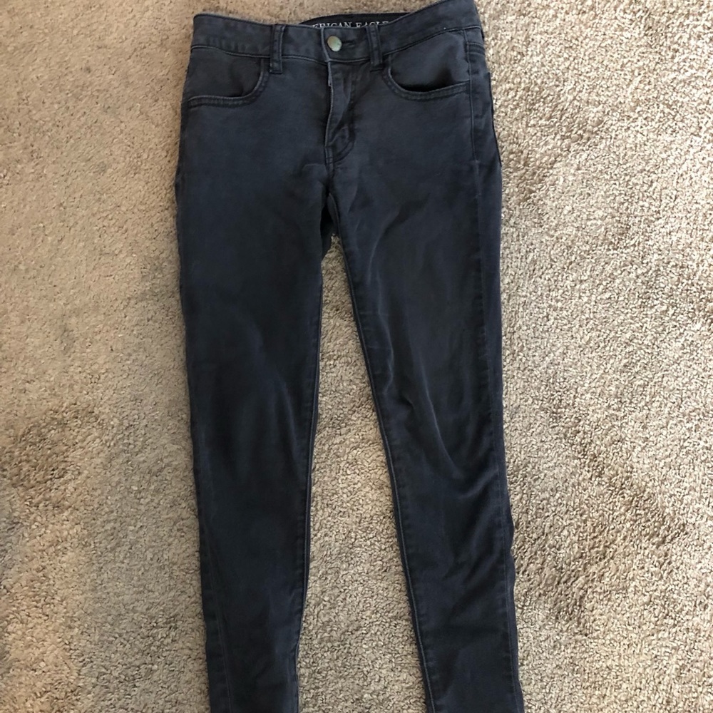American eagle size 2 black skinny jeans